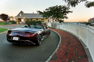 Aston Martin Vanquish Volante