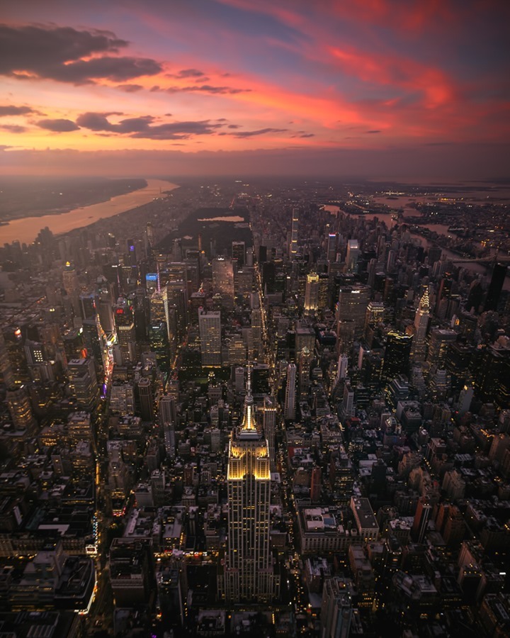 NYC sunset from a FlyNYON charter
